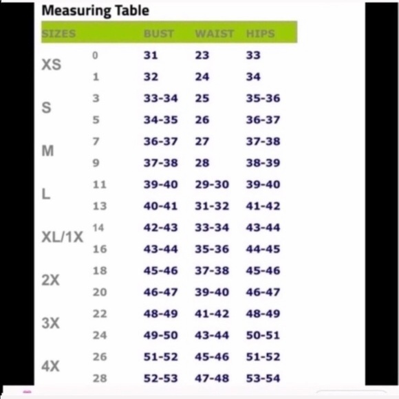 THE CLOTHING COMPANY black ruffled gown - Picture 5 of 8